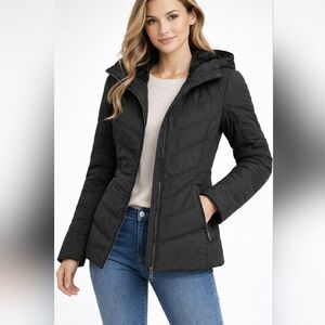 Sketchers Women's Black Quilted Jacket - Small